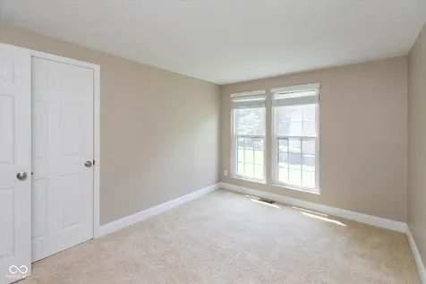 7703 Sunblest Boulevard Fishers IN 46038