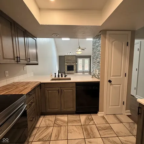 209 Brighton Court Greenwood IN 46143