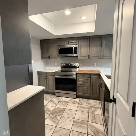 209 Brighton Court Greenwood IN 46143