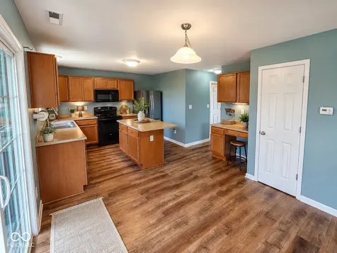 8325 Ballyshannon Drive Brownsburg IN 46112