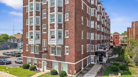 230 E 9th Street Indianapolis IN 46204