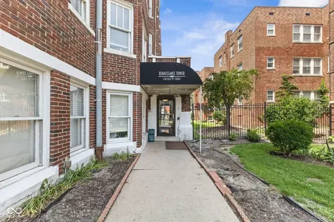230 E 9th Street Indianapolis IN 46204