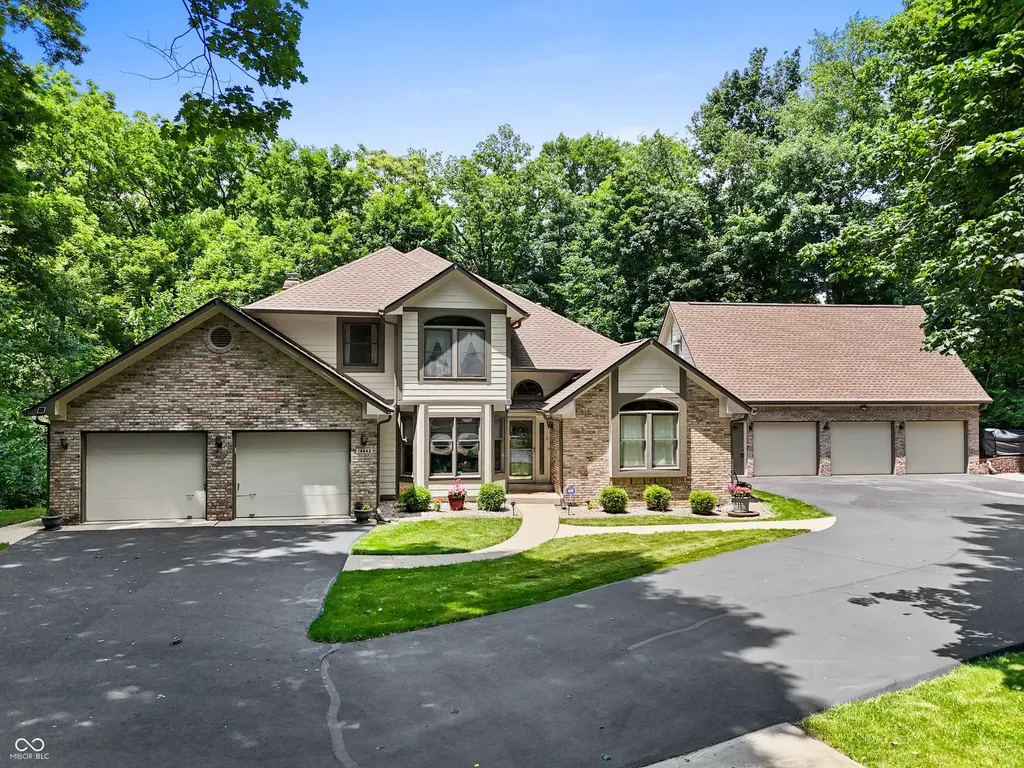 14442 Cherry Tree Carmel IN 46033