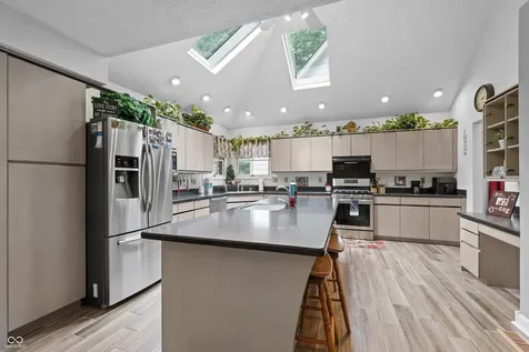 14442 Cherry Tree Carmel IN 46033