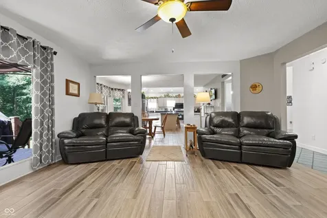 14442 Cherry Tree Carmel IN 46033
