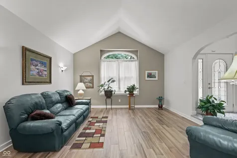14442 Cherry Tree Carmel IN 46033