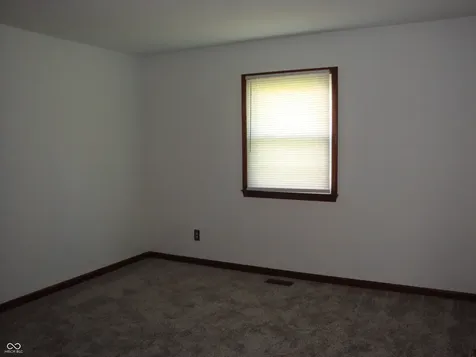 8154 Old Farm Lane Indianapolis IN 46214