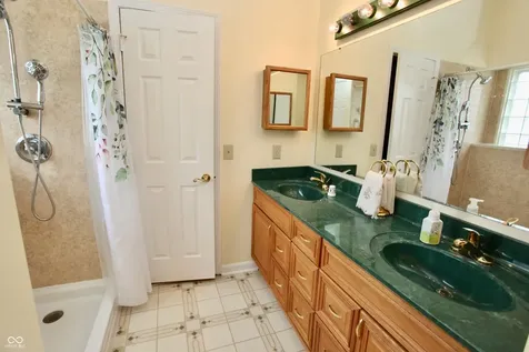 5728 Cross Bridge Court Plainfield IN 46168