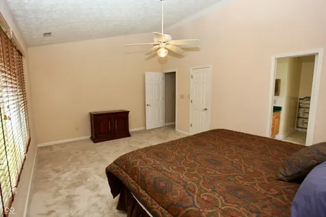 5728 Cross Bridge Court Plainfield IN 46168