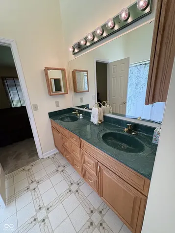 5728 Cross Bridge Plainfield IN 46168