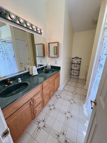 5728 Cross Bridge Plainfield IN 46168