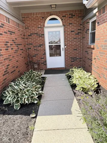 5728 Cross Bridge Plainfield IN 46168