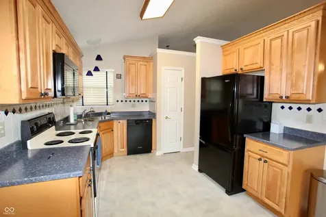 5728 Cross Bridge Court Plainfield IN 46168