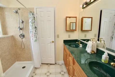 5728 Cross Bridge Court Plainfield IN 46168