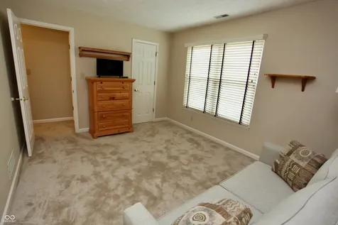 5728 Cross Bridge Court Plainfield IN 46168