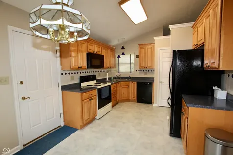 5728 Cross Bridge Court Plainfield IN 46168