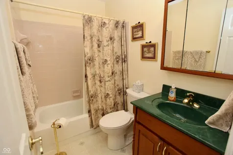 5728 Cross Bridge Court Plainfield IN 46168