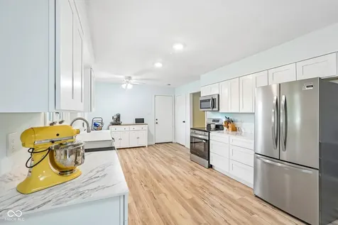 3022 San Jose Greenwood IN 46143