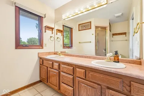 3022 San Jose Greenwood IN 46143