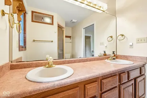 3022 San Jose Greenwood IN 46143