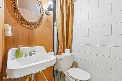 3022 San Jose Greenwood IN 46143