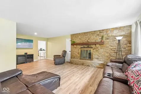 3022 San Jose Greenwood IN 46143