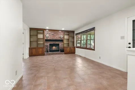 10480 Greenway Drive Fishers IN 46037