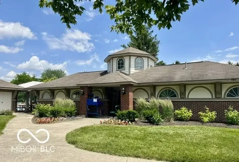 10480 Greenway Drive Fishers IN 46037