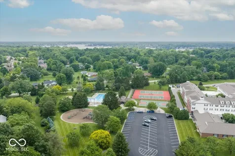 10480 Greenway Drive Fishers IN 46037