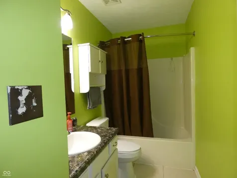 1058 Creekwood Lane Franklin IN 46131