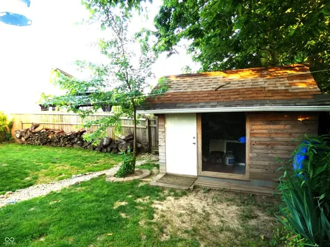 1058 Creekwood Lane Franklin IN 46131