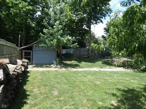1058 Creekwood Lane Franklin IN 46131