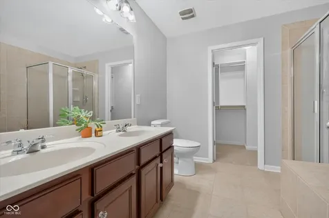 2583 Manigault Street Carmel IN 46032
