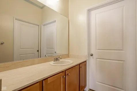 450 E Ohio Street Indianapolis IN 46204