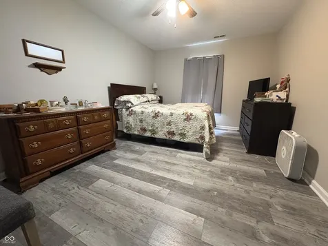 1647 Sweetwater Lane Greenfield IN 46140