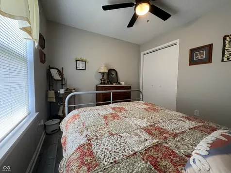 1647 Sweetwater Lane Greenfield IN 46140
