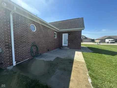 9162 Janelle Drive Seymour IN 47274