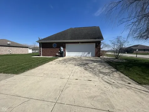 9162 Janelle Drive Seymour IN 47274