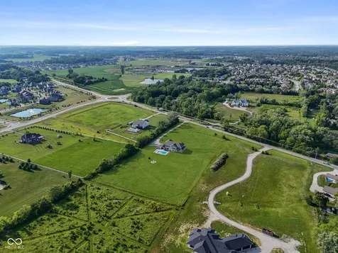 8905 Whitestown Road Zionsville IN 46077