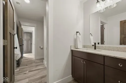 8905 Whitestown Road Zionsville IN 46077