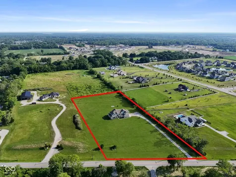 8905 Whitestown Road Zionsville IN 46077