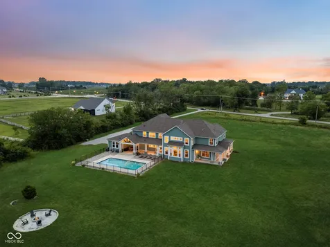 8905 Whitestown Road Zionsville IN 46077
