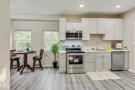 2820 Indianapolis Avenue Indianapolis IN 46208