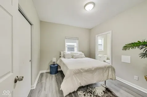 2820 Indianapolis Avenue Indianapolis IN 46208