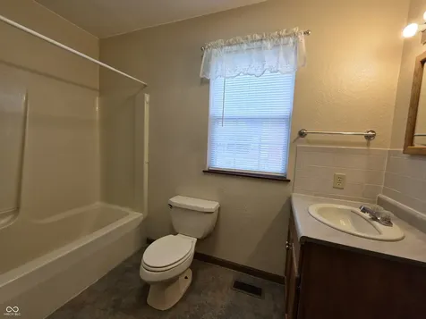 323 S East Street Lebanon IN 46052