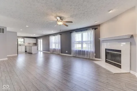 2942 Coles Creek Lane Indianapolis IN 46217
