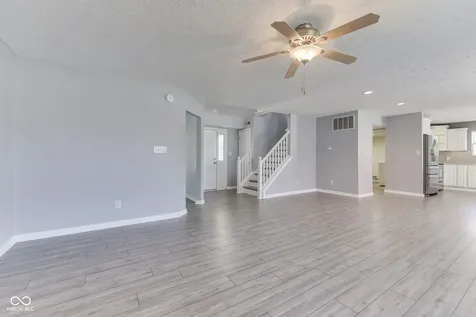 2942 Coles Creek Lane Indianapolis IN 46217