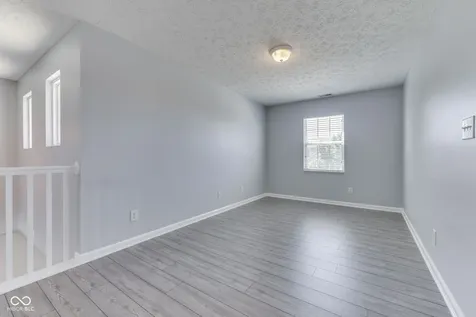 2942 Coles Creek Lane Indianapolis IN 46217