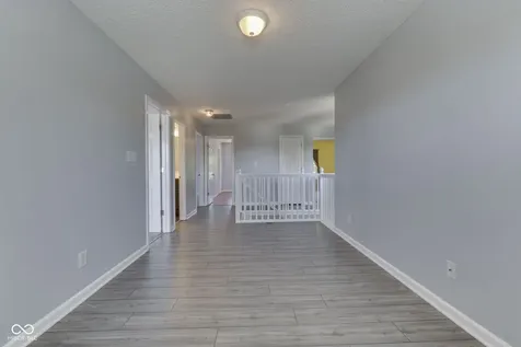 2942 Coles Creek Lane Indianapolis IN 46217