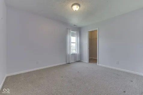 2942 Coles Creek Lane Indianapolis IN 46217